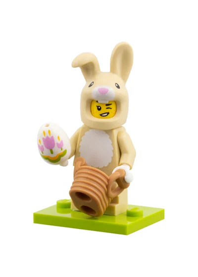 Fan im Kostüm eines niedlichen Häschens – Minifigur aus LEGO Minifiguren Serie 28 Tiere (71051-10)