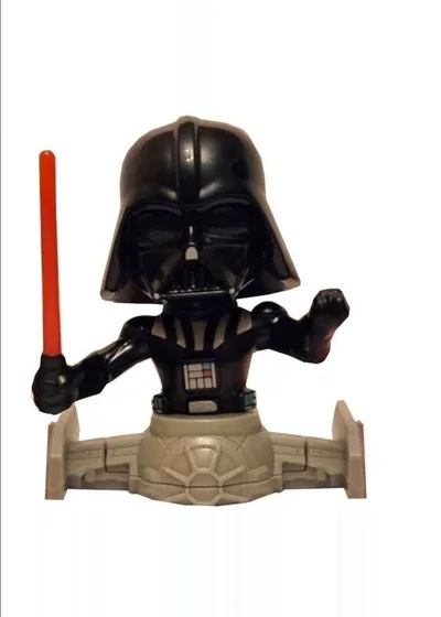 VCB23 Дарт Вейдер Kinder Maxi Star Wars 2026